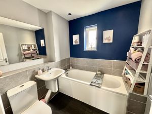 Photo 19- click for photo gallery